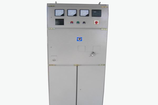 兴县控制柜-使用3683控制柜前进行这些检查